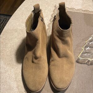 Dolce Vita Beige Suede Footwear